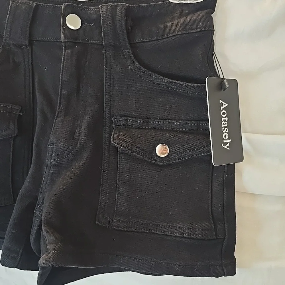 Aotasely Stretch‎ Jean Shorts Mid Waisted Juniors XS Black Denim NWT Festival